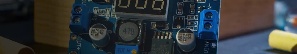 Voltage banner